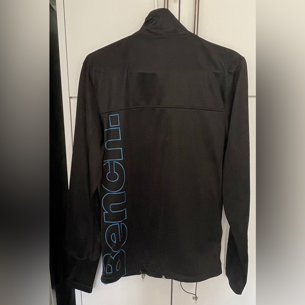 Men’s Black Bench Softshell/Track Jacket/Sweater Lightweight Tech Zip-Up, Size S